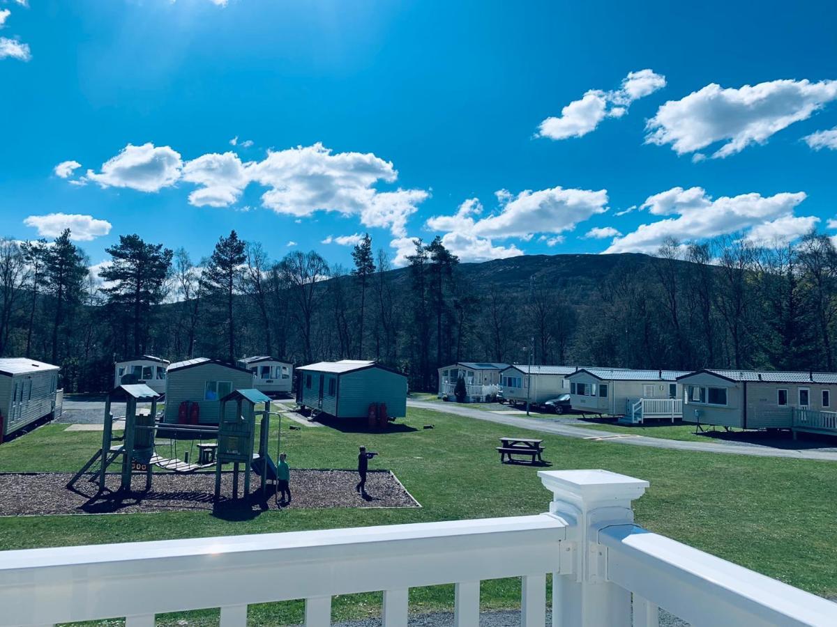Tummel Valley Holiday Park Tummel Bridge Exterior foto